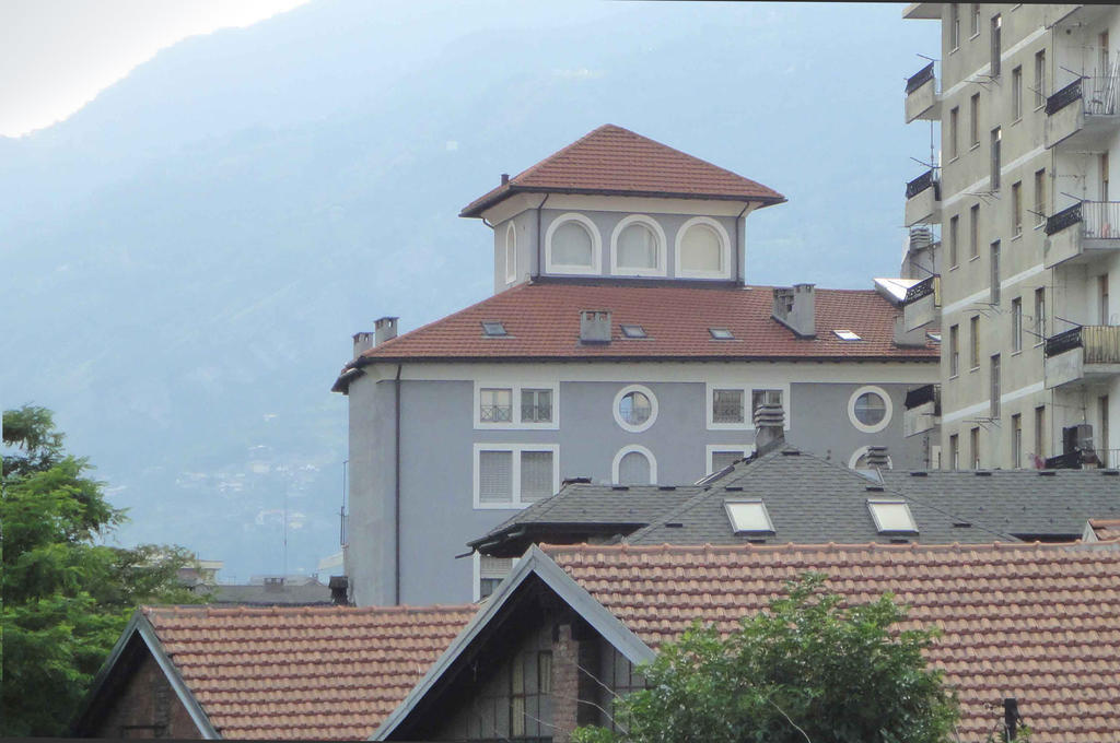 La Torretta Tra I Cieli Di Aosta Apartamento Exterior foto